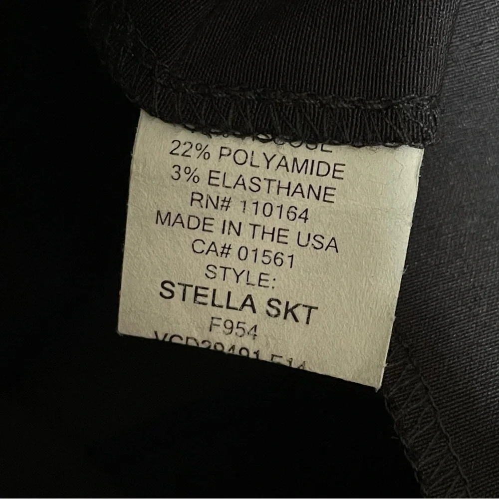 Avenue Montaigue Black Stella Skirt Pencil Pull On Elastic Viscose EUC Size 2